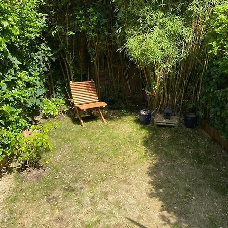 2 Personnes Proche De La Ferienhaus