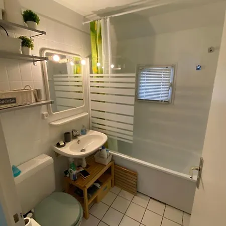 2 Personnes Proche De La * Blonville-sur-Mer